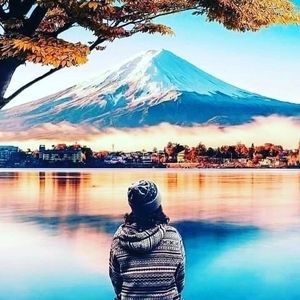 Meet your Posher, Candi